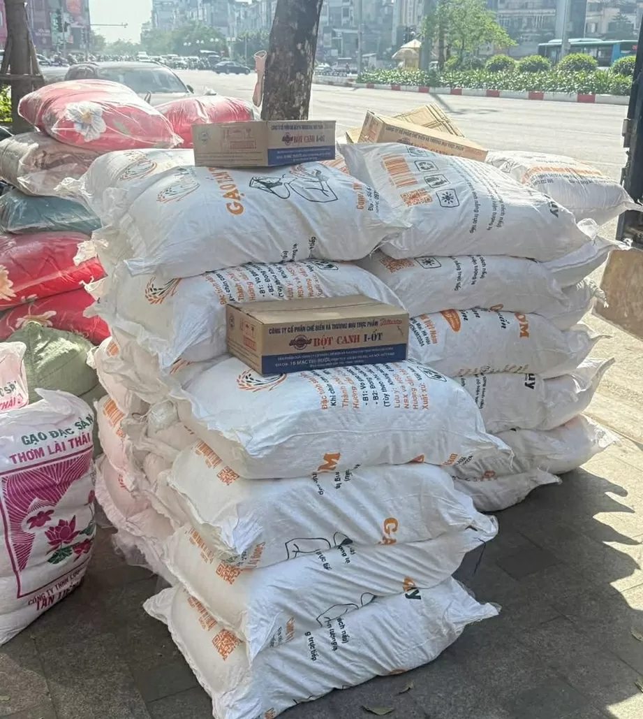 Những ý tưởng lan tỏa yêu thương của sinh viên Học viện Ngoại giao 'thời vượt lũ' Những ý tưởng lan tỏa yêu thương của sinh viên Học viện Ngoại giao 'thời vượt lũ'