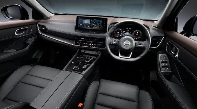 Nissan bố trí bảng đồng hồ kỹ thuật số 12,3 inch và màn hình HUD 10,8 inch. Nissan bố trí bảng đồng hồ kỹ thuật số 12,3 inch và màn hình HUD 10,8 inch.