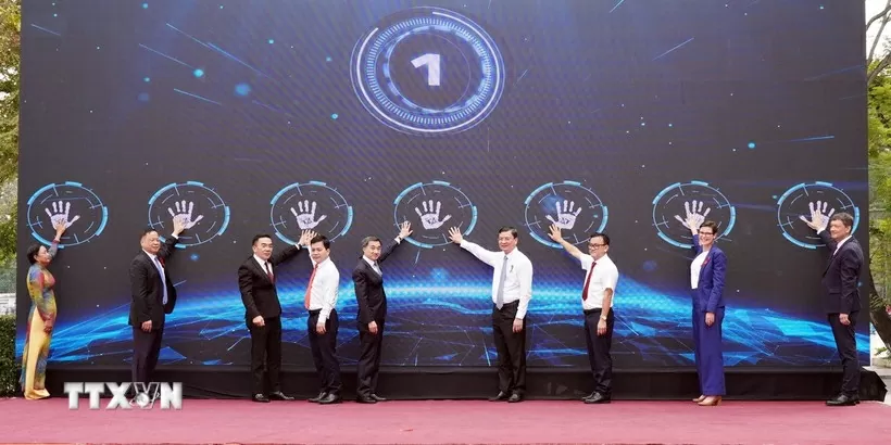 Việt Nam đặt mục tiêu chấm dứt đại dịch HIV/AIDS vào năm 2030 Việt Nam đặt mục tiêu chấm dứt đại dịch HIV/AIDS vào năm 2030