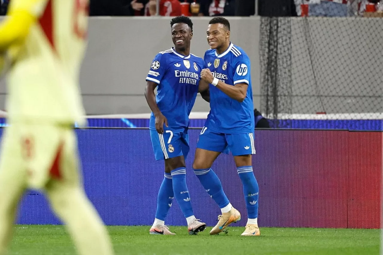 Kylian Mbappe ghi bàn kỷ lục: Vệ sĩ của Xabi Alonso ở Real Madrid Kylian Mbappe ghi bàn kỷ lục: Vệ sĩ của Xabi Alonso ở Real Madrid