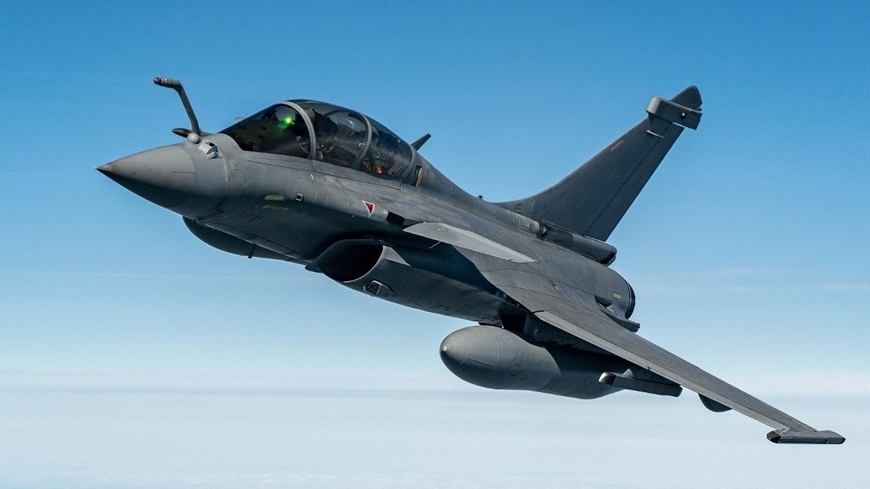 tranh cai xung quanh thuong vu khung mua may bay rafale giua ukraine va phap