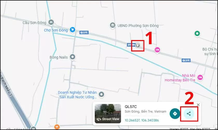 Trên bản đồ, nhấp vào biểu tượng màu xanh đại diện cho vị trí của bạn, sau đó chọn Chia sẻ.