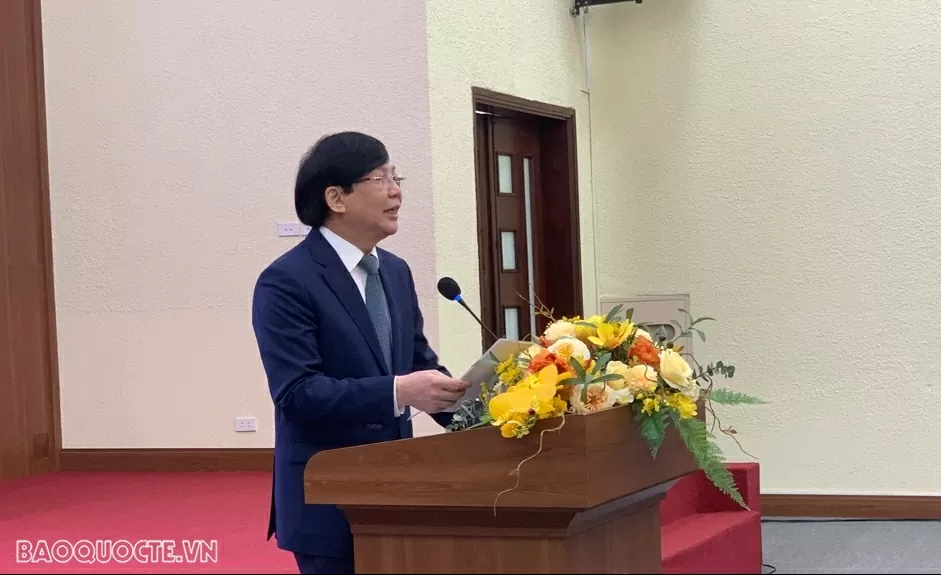 Chủ tịch Hội Hữu nghị Việt Nam-Romania gửi lời chúc mừng 107 năm Ngày Quốc Khánh Romania (Ảnh: Đoàn Ngân) Chủ tịch Hội Hữu nghị Việt Nam-Romania gửi lời chúc mừng 107 năm Ngày Quốc Khánh Romania (Ảnh: Đoàn Ngân)