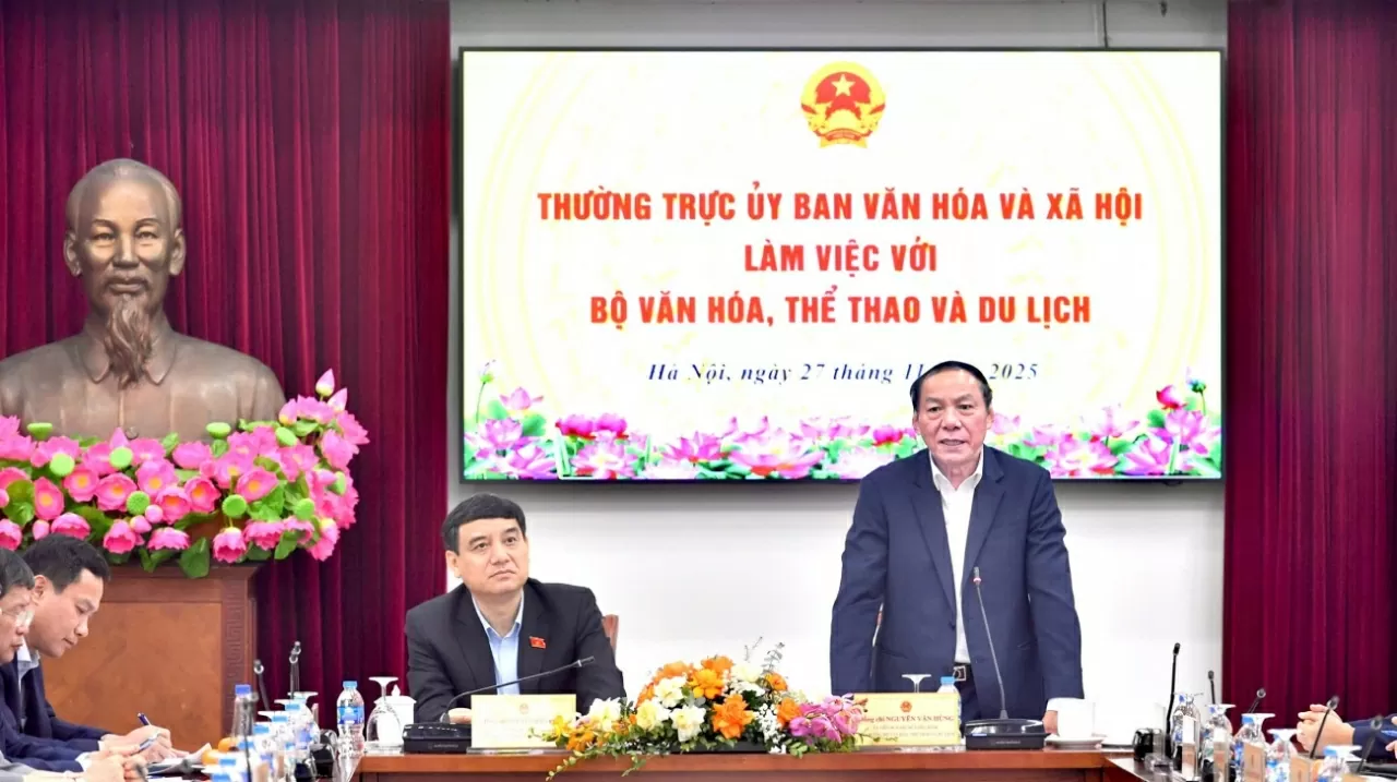 Theo Bộ trưởng Bộ VHTTDL Nguyễn Văn Hùng, năm 2025 - năm cuối nhiệm kỳ, ngành văn hóa đã có nhiều dấu ấn quan trọng. (Nguồn: Báo Văn hóa) Theo Bộ trưởng Bộ VHTTDL Nguyễn Văn Hùng, năm 2025 - năm cuối nhiệm kỳ, ngành văn hóa đã có nhiều dấu ấn quan trọng. (Nguồn: Báo Văn hóa)