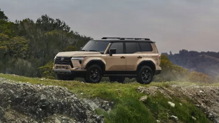 Hãng xe Nhật Bản vừa giới thiệu hình ảnh hé mở về Lexus GX thế hệ thứ ba.