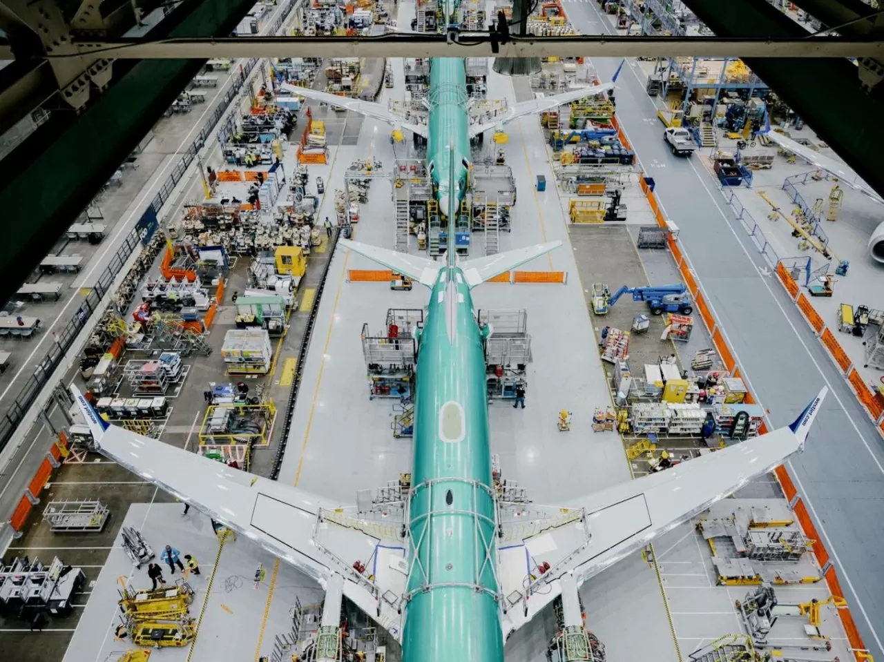 Một chiếc máy bay Boeing 737 Max được nhìn thấy trong quá trình lắp ráp cuối cùng tại nhà máy của hãng ở Renton, Washington, vào thứ Năm, ngày 20/11. (Nguồn: Redux)