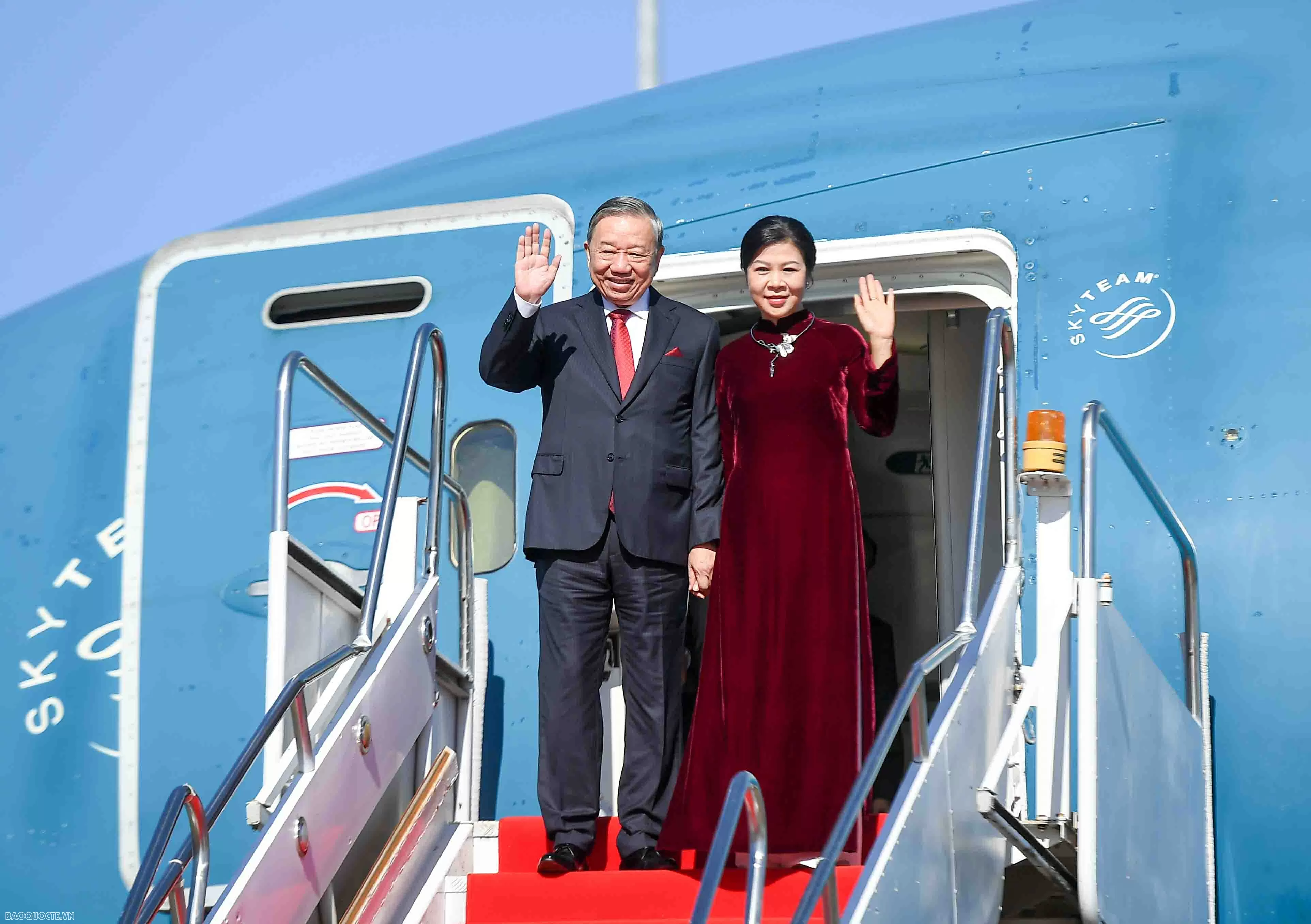 Tổng Bí thư Tô Lâm và Phu nhân bắt đầu chuyến thăm cấp Nhà nước Lào