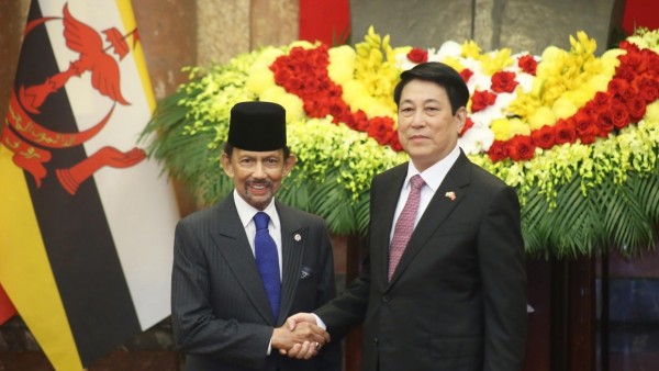 Chủ tịch nước Lương Cường chủ trì lễ đón chính thức Quốc vương Brunei Darussalam Haji Hassanal Bolkiah