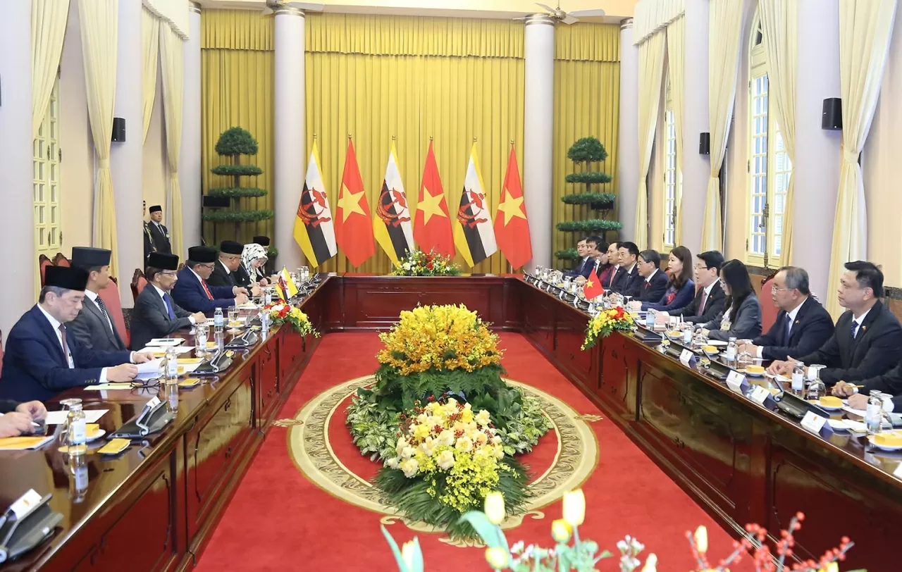 Chủ tịch nước Lương Cường hội đàm với Quốc vương Brunei, ngày 1/12. (Ảnh: Thành Long) Chủ tịch nước Lương Cường hội đàm với Quốc vương Brunei, ngày 1/12. (Ảnh: Thành Long)