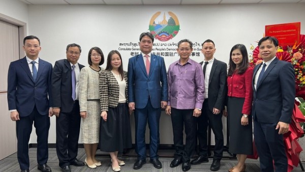 Tổng lãnh sự quán Việt Nam tại Quảng Châu, Trung Quốc chúc mừng kỷ niệm 50 năm Quốc khánh Lào