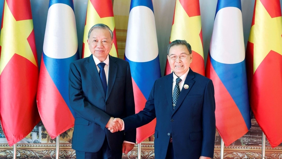 chu tich quoc hoi lao quan he vi dai tinh doan ket voi viet nam khong thay doi