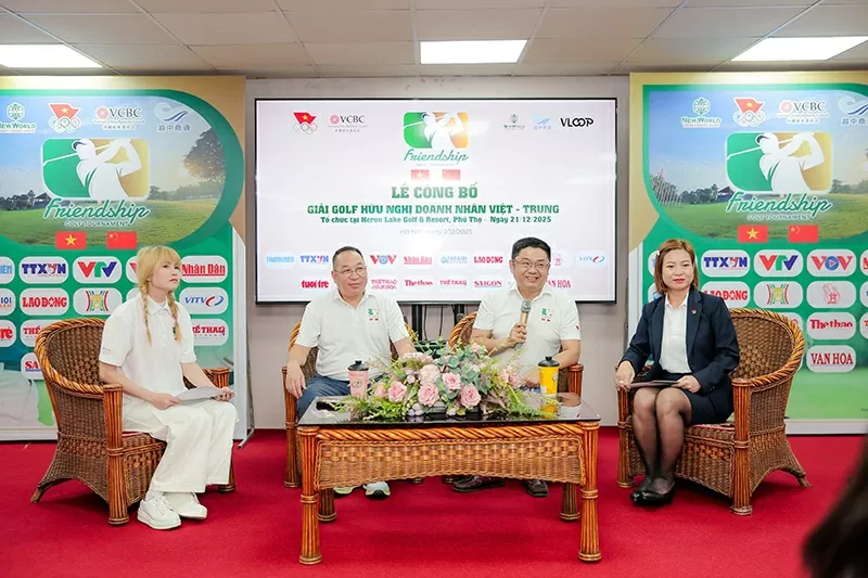 Cầu nối doanh nhân Việt – Trung: Khi swing trên green mở ra hành lang hợp tác