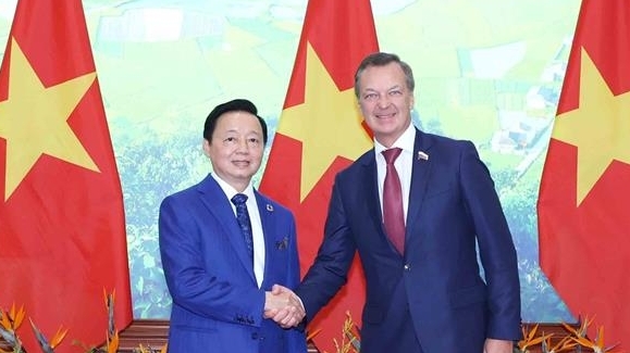 pho thu tuong tran hong ha tiep pho chu tich thu nhat hoi dong lien bang quoc hoi nga