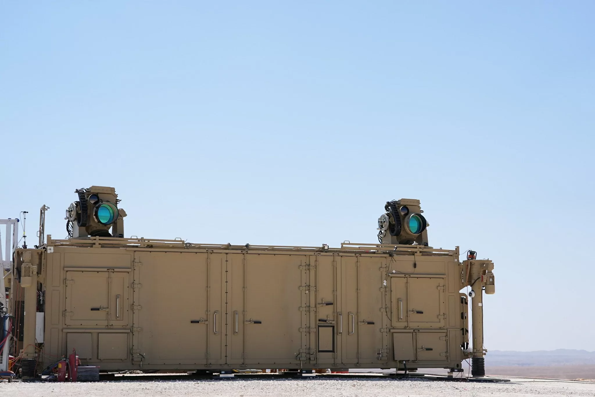 Israel chuẩn bị tung ra vũ khí được kỳ vọng 'thay đổi căn bản quy tắc tác chiến trên chiến trường'. (Nguồn: X) Israel chuẩn bị tung ra vũ khí được kỳ vọng 'thay đổi căn bản quy tắc tác chiến trên chiến trường'. (Nguồn: X)