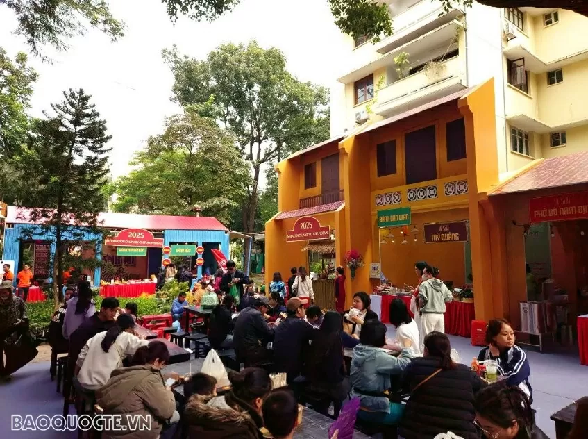 Nhìn lại sắc màu ẩm thực các nước tại Liên hoan Văn hoá ẩm thực quốc tế 2025