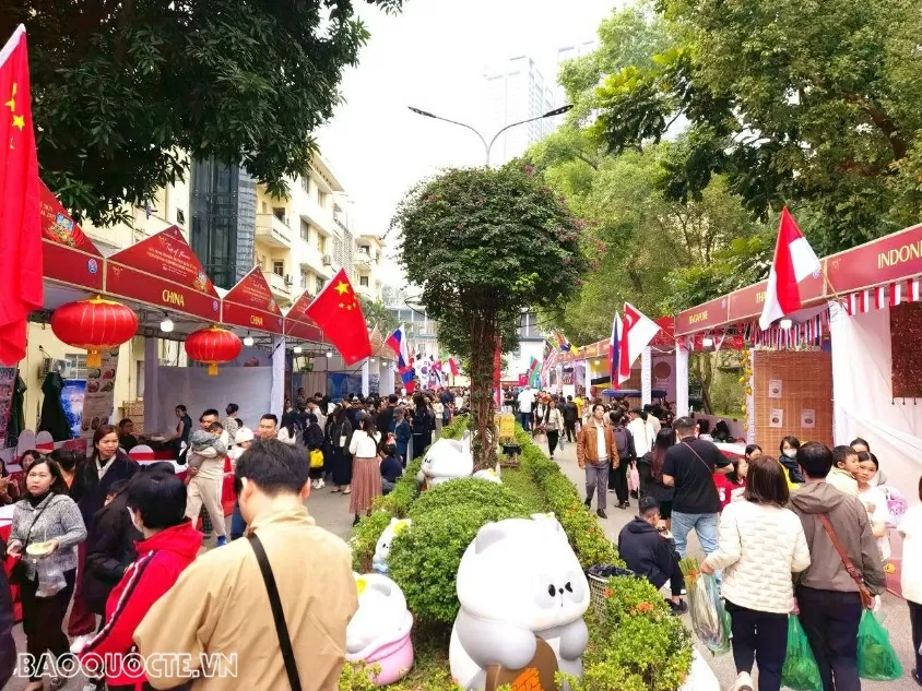 Nhìn lại sắc màu ẩm thực các nước tại Liên hoan Văn hoá ẩm thực quốc tế 2025