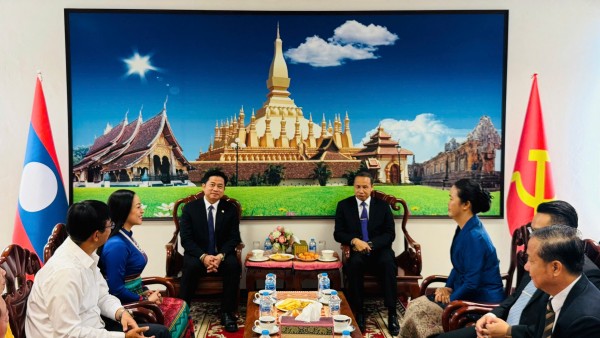 Vietnam and Laos Consulates General in Khon Kaen enhance cooperation, strengthen friendship