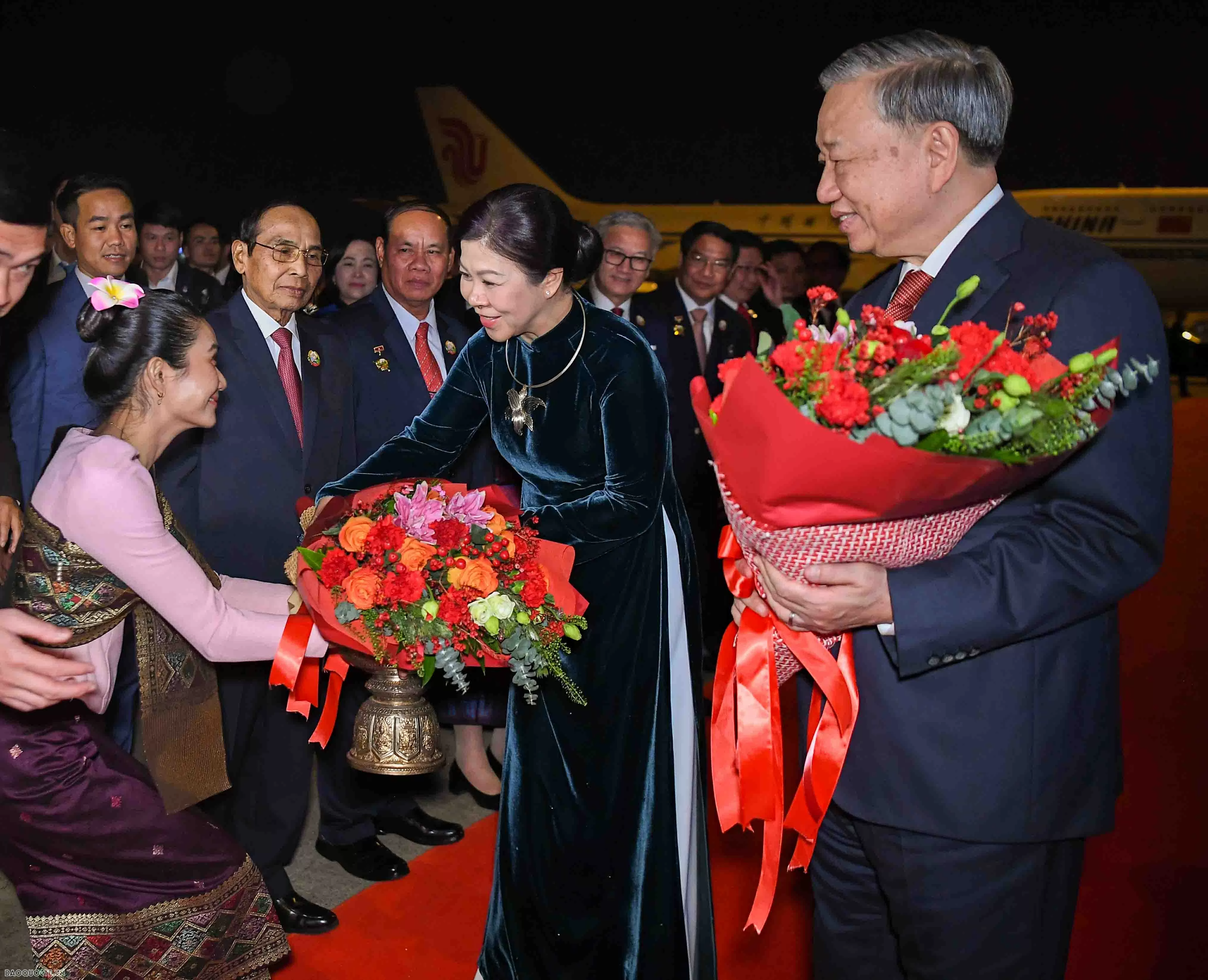 Tổng Bí thư Tô Lâm và Phu nhân rời Vientiane, kết thúc chuyến thăm Nhà nước Lào