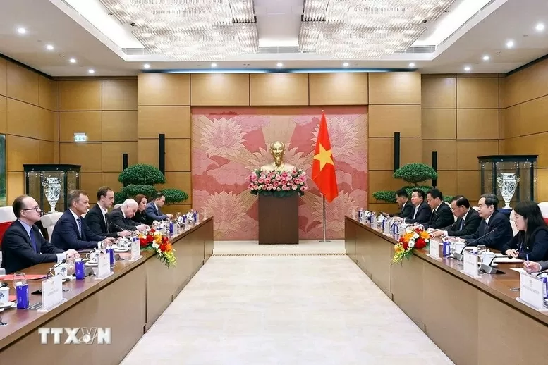 Chủ tịch Quốc hội Trần Thanh Mẫn tiếp Phó Chủ tịch Thứ nhất Hội đồng Liên bang Nga A. V. Yatskin