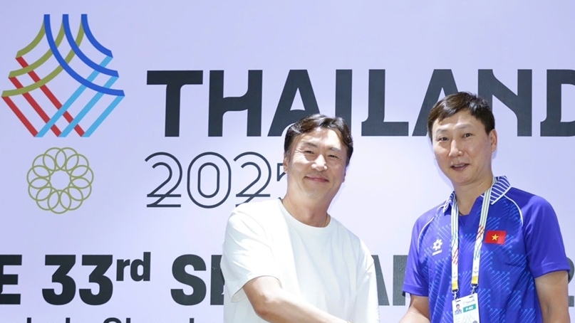 HLV Kim Sang Sik: U22 Lào không phải đội dễ chơi