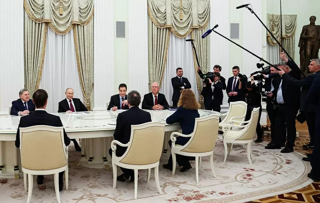 Kế hoạch hòa bình Ukraine: Khung thỏa thuận đã hoàn thiện, Moscow và Kiev chung một phản ứng, xung đột sắp kết thúc? Kế hoạch hòa bình Ukraine: Khung thỏa thuận đã hoàn thiện, Moscow và Kiev chung một phản ứng, xung đột sắp kết thúc?