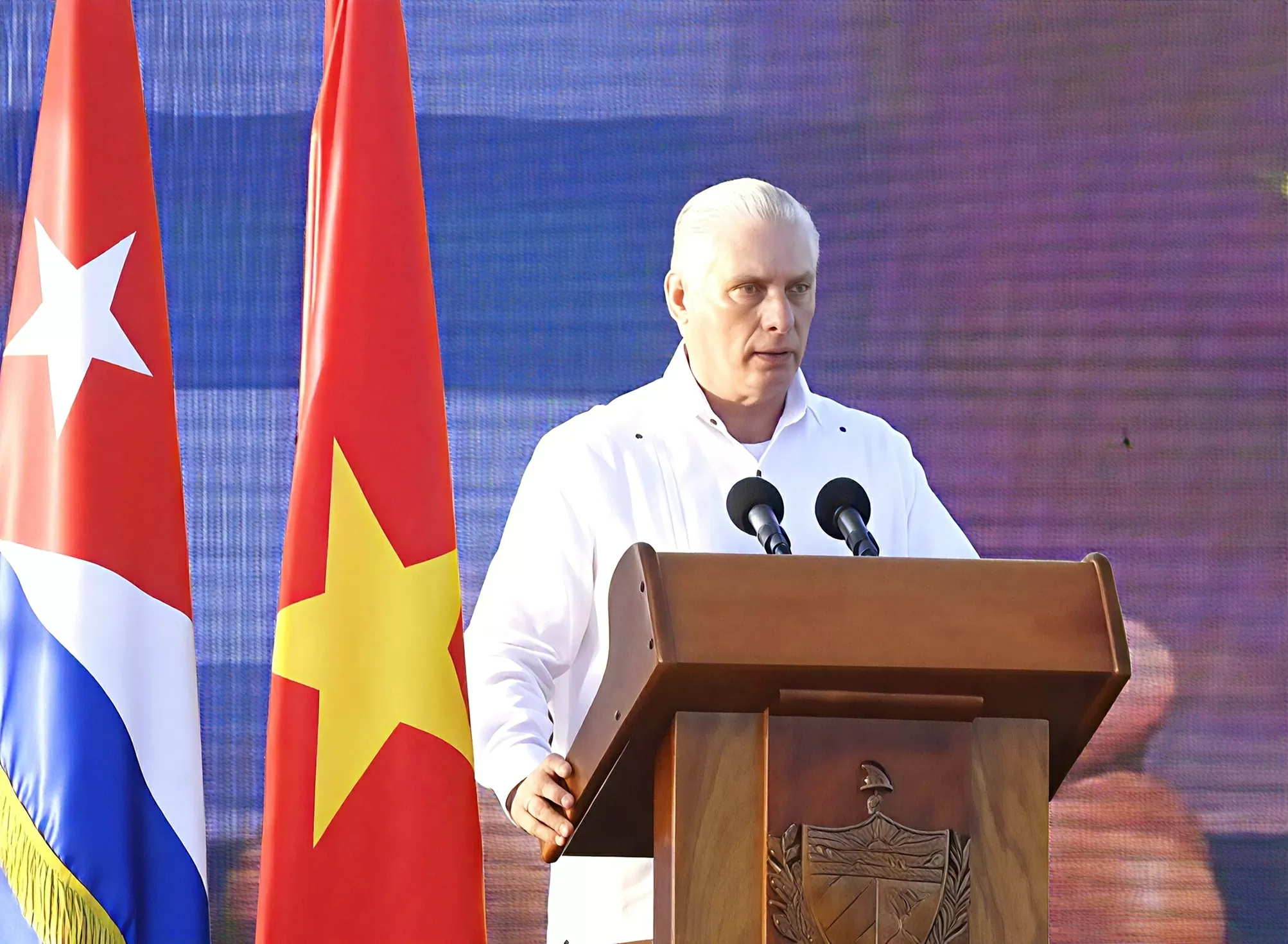 Lễ kỷ niệm 65 năm quan hệ ngoại giao Việt Nam-Cuba và khởi công dự án nhà máy điện Mặt trời: Khắc ghi vàng son lịch sử, cùng xây dựng tương lai Lễ kỷ niệm 65 năm quan hệ ngoại giao Việt Nam-Cuba và khởi công dự án nhà máy điện Mặt trời: Khắc ghi vàng son lịch sử, cùng xây dựng tương lai