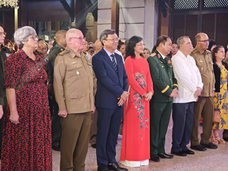 Lễ kỷ niệm 65 năm thiết lập quan hệ ngoại giao Việt Nam-Cuba tại La Habana Lễ kỷ niệm 65 năm thiết lập quan hệ ngoại giao Việt Nam-Cuba tại La Habana