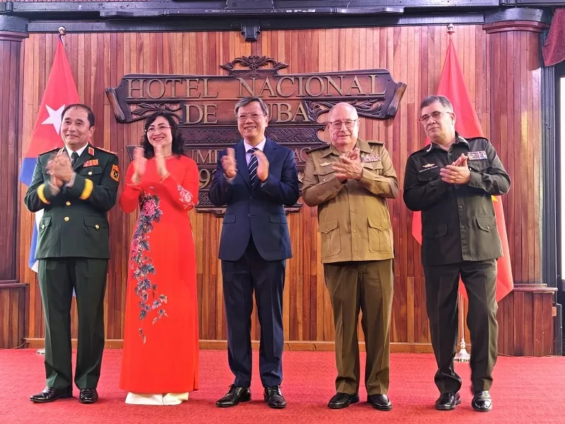Lễ kỷ niệm 65 năm thiết lập quan hệ ngoại giao Việt Nam-Cuba tại La Habana Lễ kỷ niệm 65 năm thiết lập quan hệ ngoại giao Việt Nam-Cuba tại La Habana