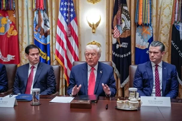 Tổng thống Trump tuyên bố sẽ sớm tấn công trên bộ các đối tượng bị c, Colombia cảnh báo về lời tuyên chiến Tổng thống Trump tuyên bố sẽ sớm tấn công trên bộ các đối tượng bị c, Colombia cảnh báo về lời tuyên chiến