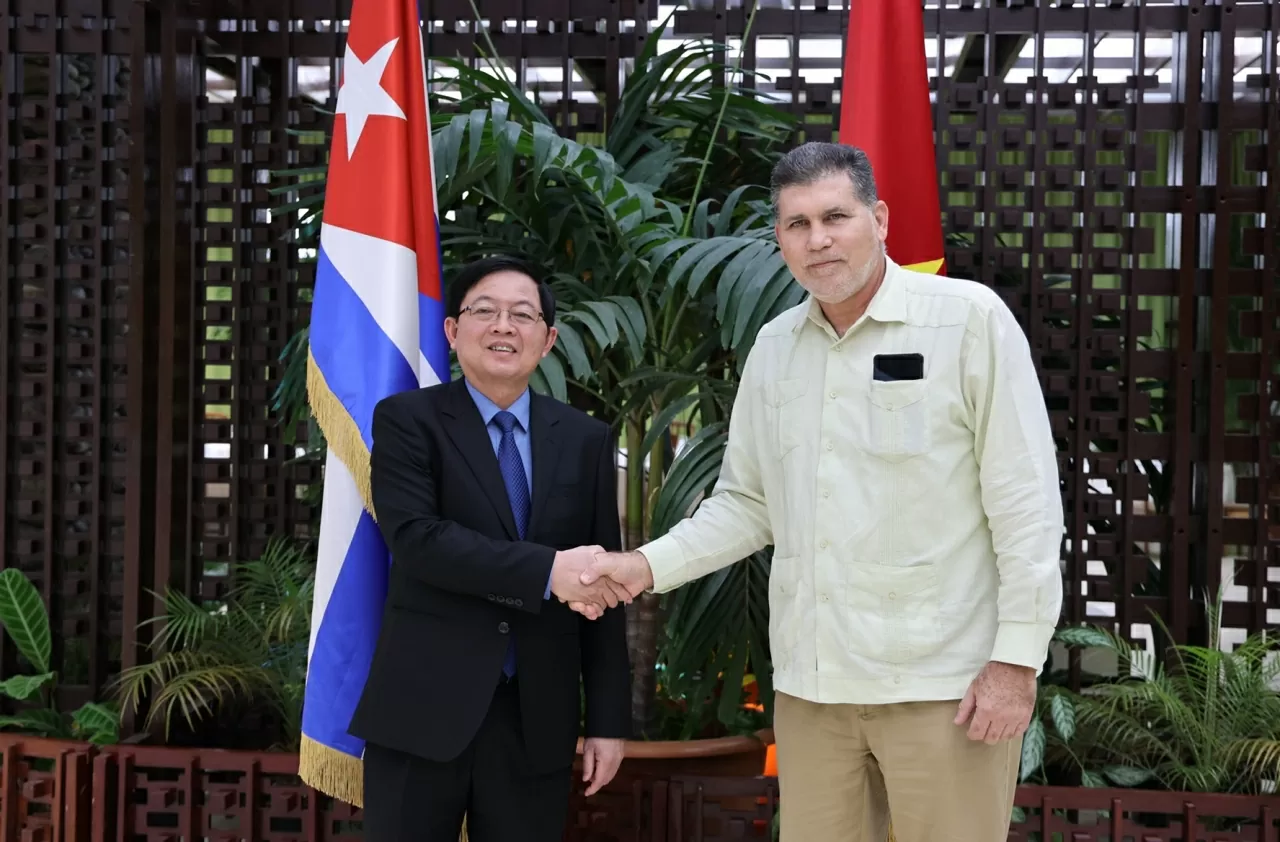 Chính phủ Cuba quyết tâm làm sâu sắc hơn quan hệ đồng chí, anh em Việt Nam-Cuba Chính phủ Cuba quyết tâm làm sâu sắc hơn quan hệ đồng chí, anh em Việt Nam-Cuba