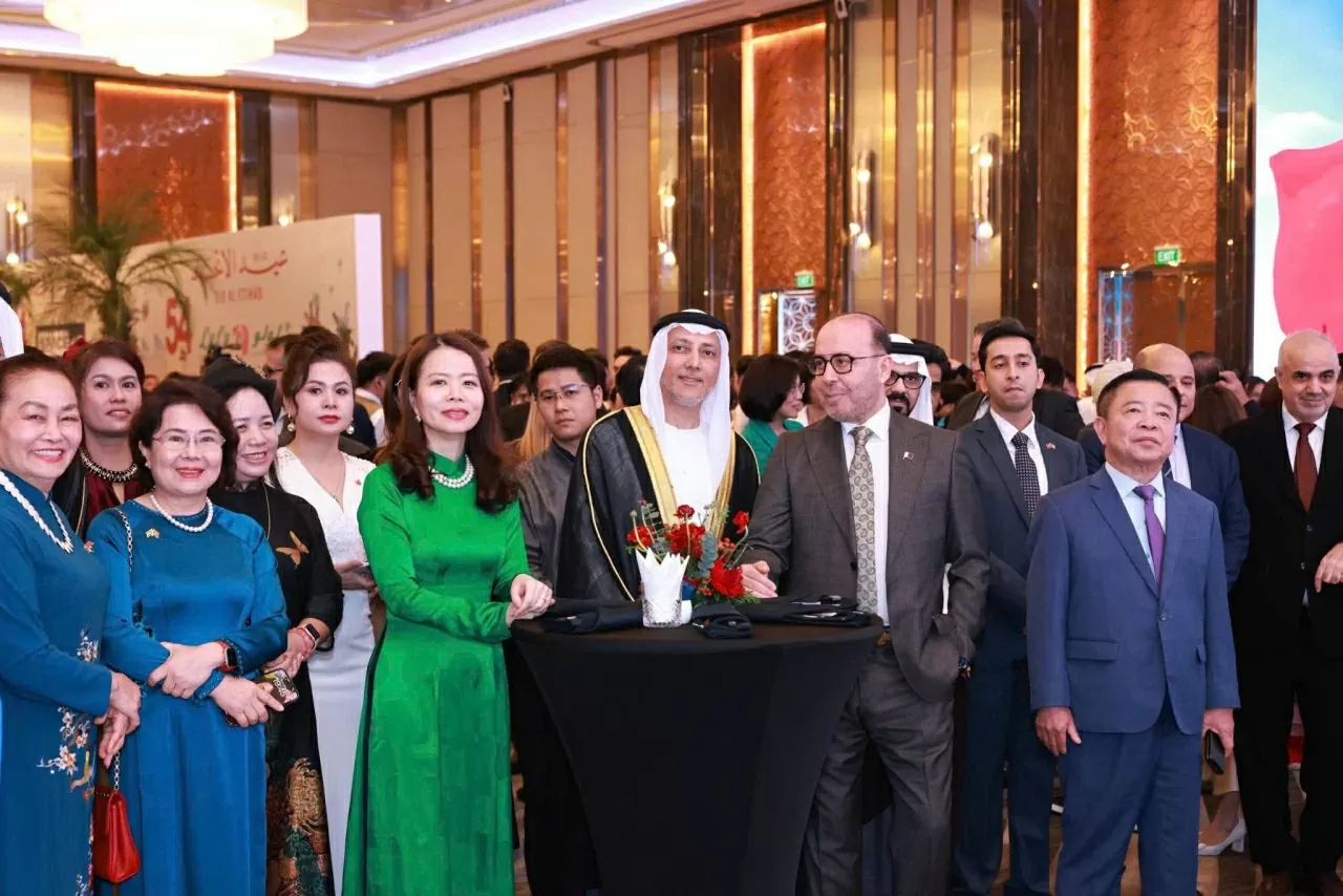 Thứ trưởng Ngoại giao Nguyễn Minh Hằng: UAE là đối tác kinh tế quan trọng và là người bạn chân thành, đáng tin cậy của Việt Nam Thứ trưởng Ngoại giao Nguyễn Minh Hằng: UAE là đối tác kinh tế quan trọng và là người bạn chân thành, đáng tin cậy của Việt Nam