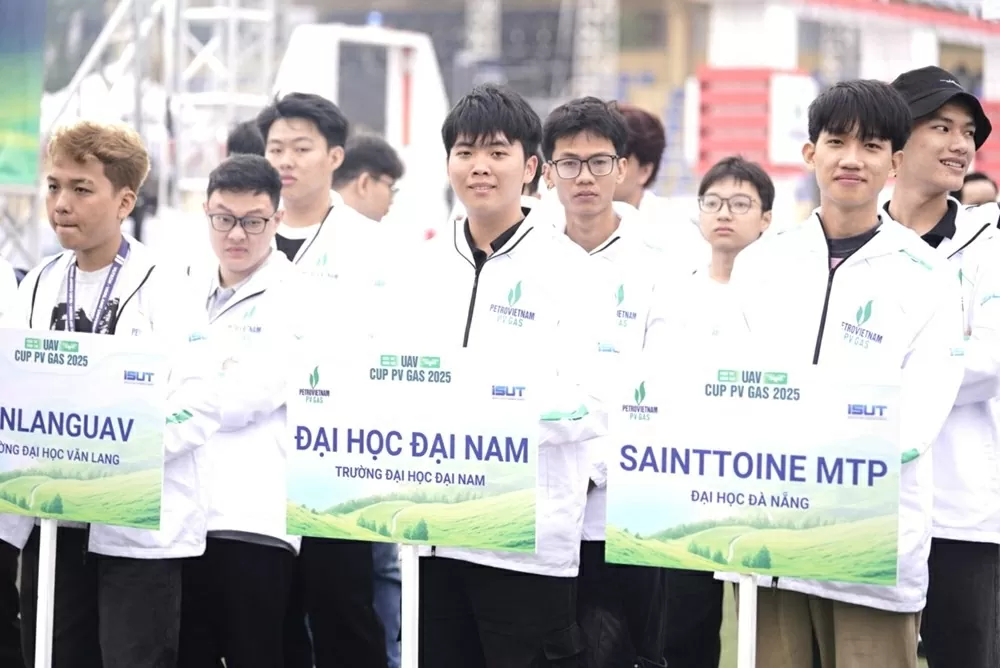 28 đội tuyển sinh viên xuất sắc từ các trường đại học, học viện tham dự Cuộc thi sáng tạo UAV 28 đội tuyển sinh viên xuất sắc tham dự Cuộc thi sáng tạo UAV