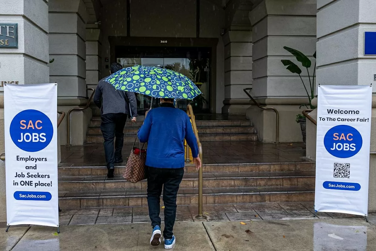 Lĩnh vực tư nhân Mỹ bất ngờ cắt giảm 32.000 việc làm trong tháng 11, Fed sẽ hạ lãi suất? Lĩnh vực tư nhân Mỹ bất ngờ cắt giảm 32.000 việc làm trong tháng 11, Fed sẽ hạ lãi suất?