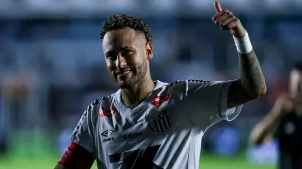 Neymar chấn thương vẫn lập hat-trick