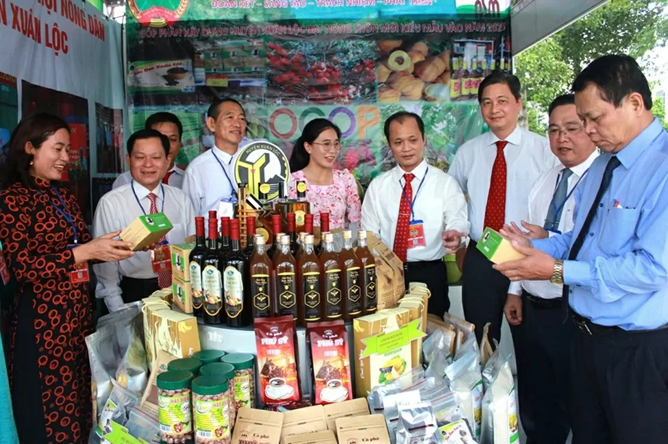 Đồng Nai trên hành trình kiến tạo nền nông nghiệp xanh, công nghệ cao Đồng Nai trên hành trình kiến tạo nền nông nghiệp xanh, công nghệ cao