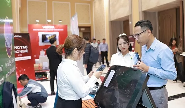 Công nghệ hội tụ tại Diễn đàn chuyển đổi số ngành Công Thương 2025 Công nghệ hội tụ tại Diễn đàn chuyển đổi số ngành Công Thương 2025