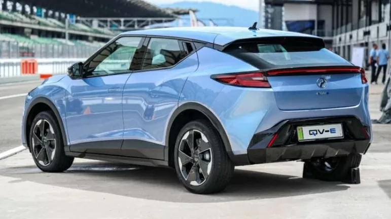 Cận cảnh Perodua QV-E ra mắt thị trường Đông Nam Á