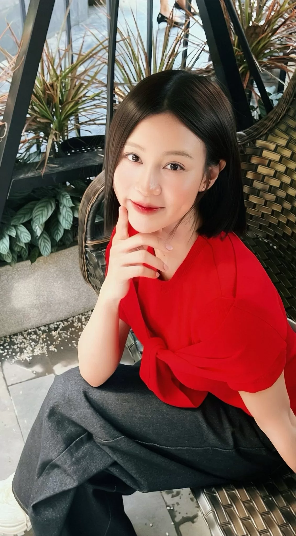 Nhan sắc diễn viên Quỳnh Châu phim Cách em 1 milimet