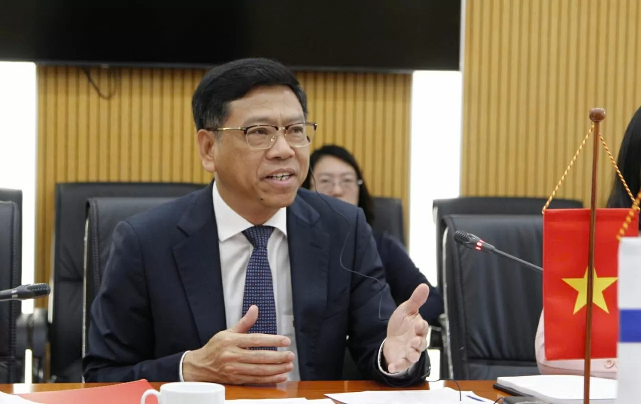 Việt Nam - Phần Lan tăng cường hợp tác phát triển hạ tầng giao thông Việt Nam - Phần Lan tăng cường hợp tác phát triển hạ tầng giao thông
