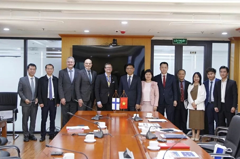 Việt Nam - Phần Lan tăng cường hợp tác phát triển hạ tầng giao thông Việt Nam - Phần Lan tăng cường hợp tác phát triển hạ tầng giao thông