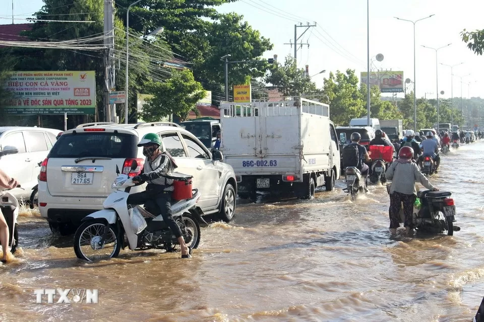 Lâm Đồng: Ngập lụt tái diễn tại các địa phương ở khu vực ven biển
