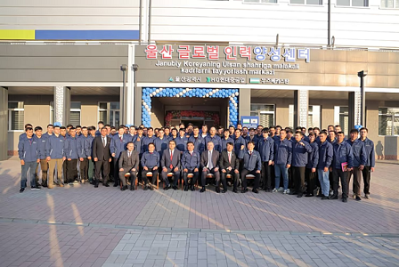 Thấy gì qua mô hình quản lý di cư mới của Uzbekistan