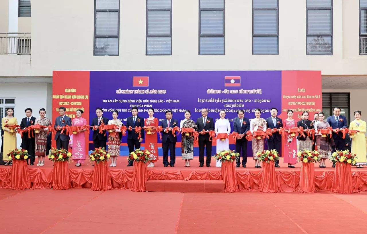Khánh thành Bệnh viện Hữu nghị Lào-Việt Nam tỉnh Houaphanh, quy mô 200 giường bệnh, trang bị thiết bị y tế hiện đại