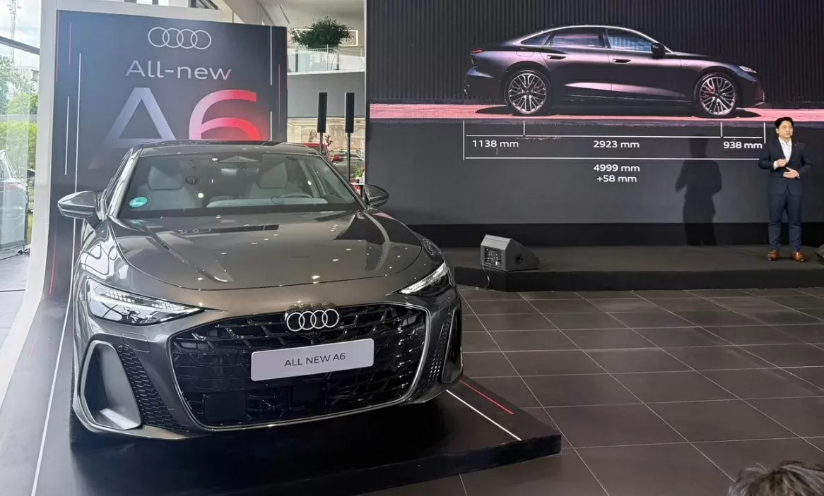 Thiết kế ngoại thất của A6 2026 mang ngôn ngữ “Sự quyến rũ thuần khiết”. 