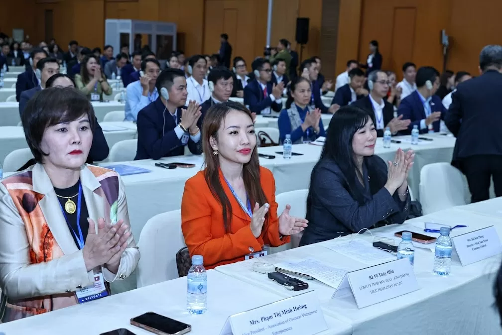 Dấu ấn của Phó Chủ tịch BAOOV Phạm Thị Minh Hường trên hành trình kết nối doanh nhân Việt toàn cầu