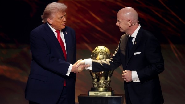 FIFA World Cup 2026: Chính thức lộ diện 12 bảng đấu tại Bắc Mỹ, Tổng thống Donald Trump được trao 'Giải thưởng Hòa bình FIFA'