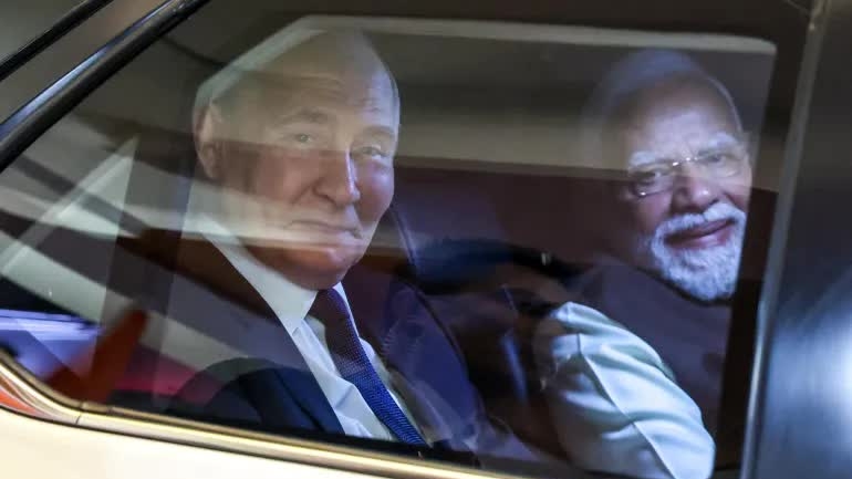 Chuyến thăm lịch sử của Tổng thống Putin: Nga-Ấn Độ tăng tốc hợp tác, đặt ra thỏa thuận 100 tỷ USD