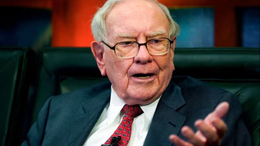 Tỷ phú Warren Buffett: Tấm bằng không quyết định thành công