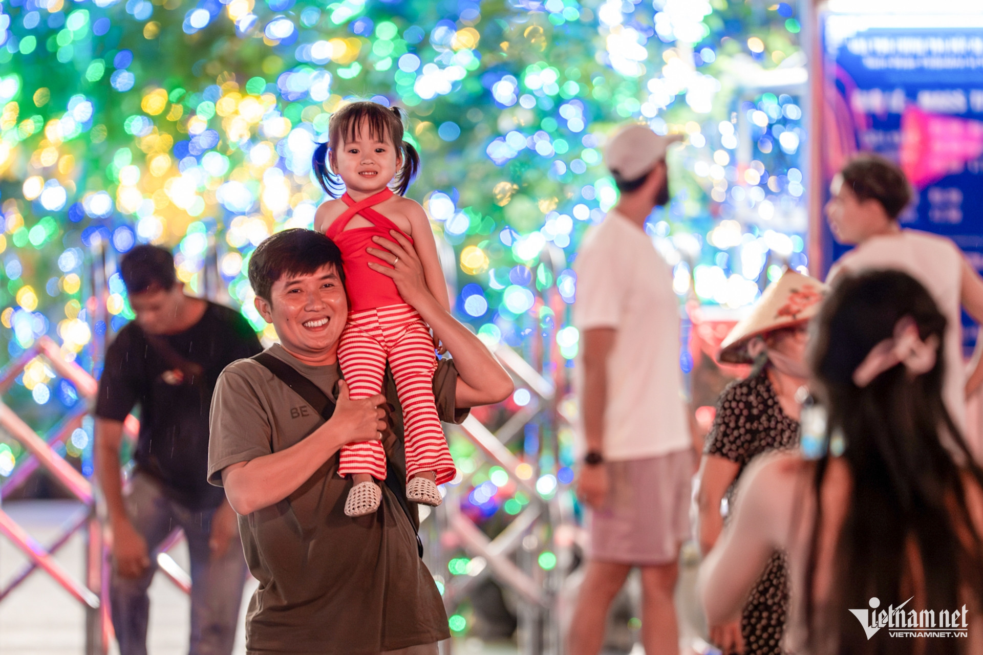 W-nhà thờ lớn 6.jpg