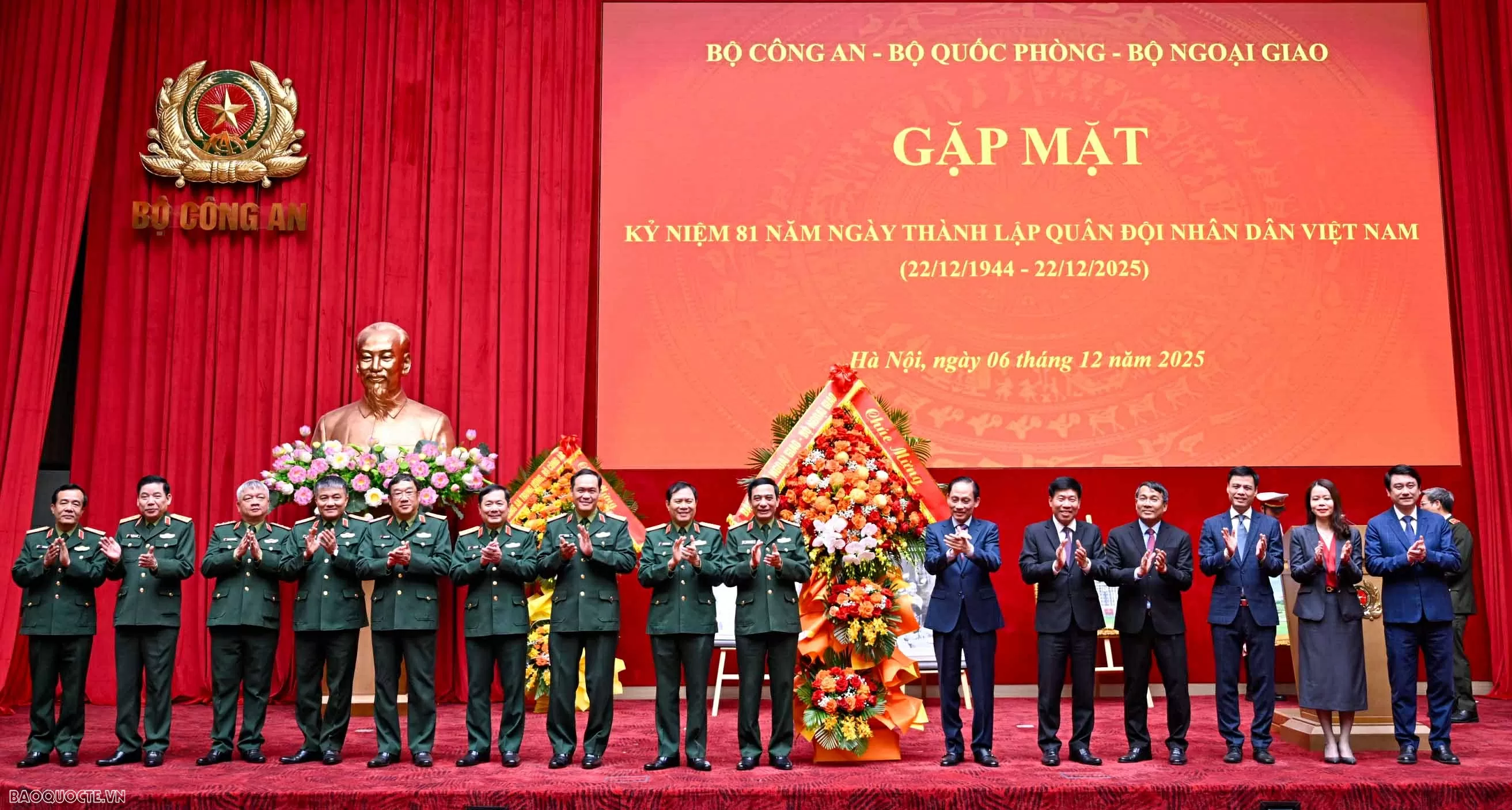 Bộ Quốc phòng, Bộ Công an và Bộ Ngoại giao ký Quy chế phối hợp công tác